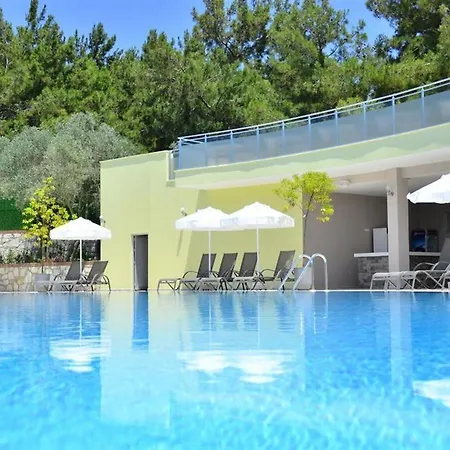 Hotel Pine Club Boutique 3*